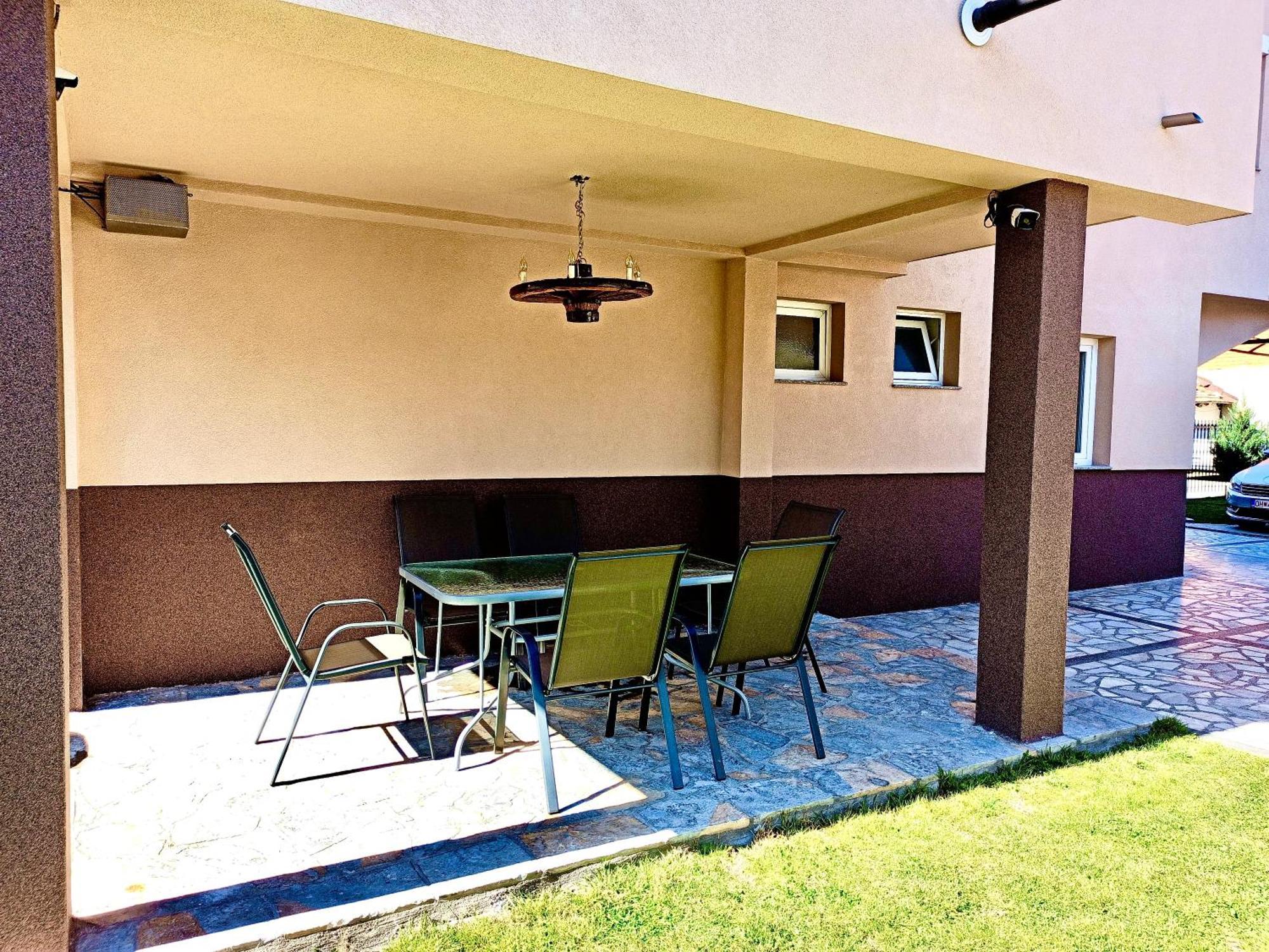 Luka Apartment In The Center Of أوهغيد المظهر الخارجي الصورة